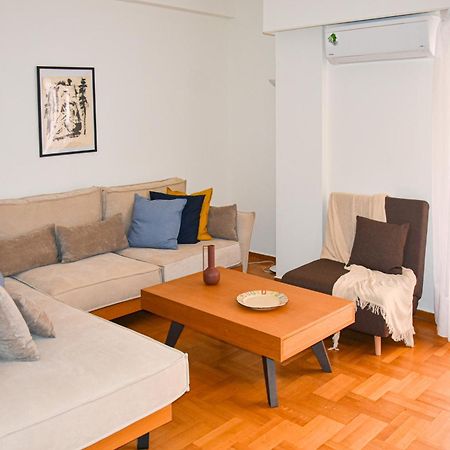 אתונה Spacious Modern Apartment In Pagkrati מראה חיצוני תמונה