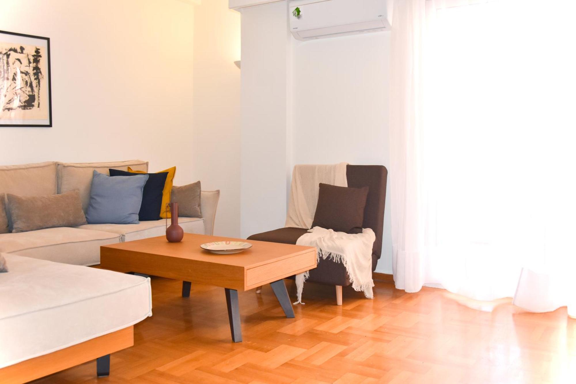 אתונה Spacious Modern Apartment In Pagkrati מראה חיצוני תמונה